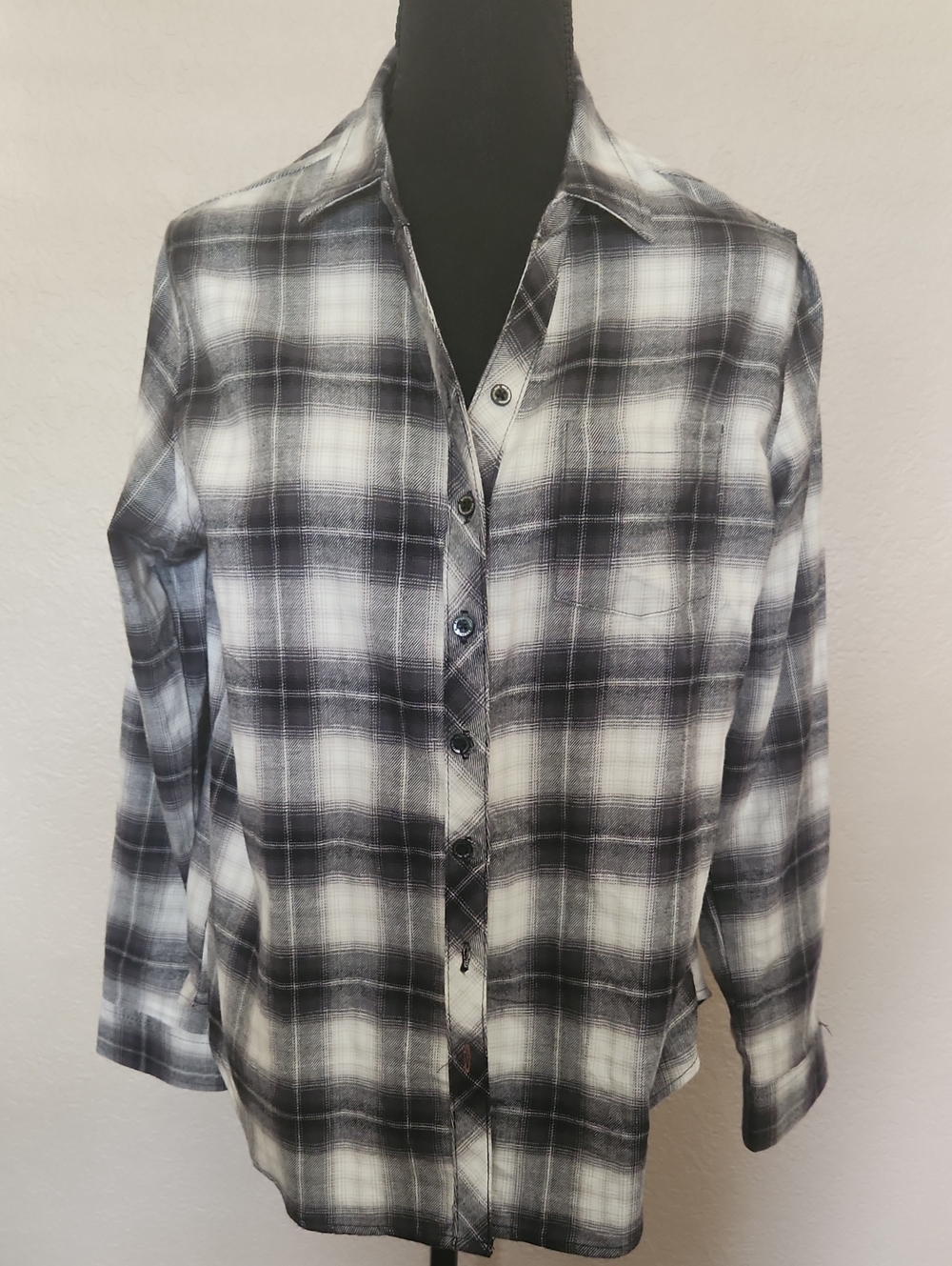 Weatherproof Women's Black & White Plaid Button-Up Shirt